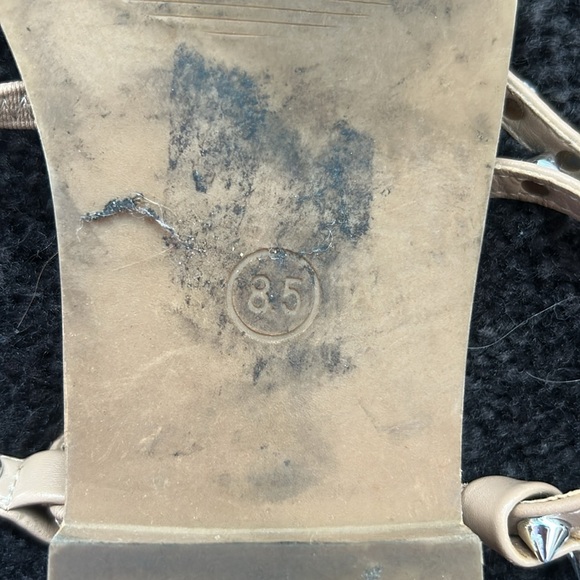 Steve Madden Travel Tan Studded Strappy Ankle Strap Gladiator Boho Sandals 8.5 - Picture 3 of 4